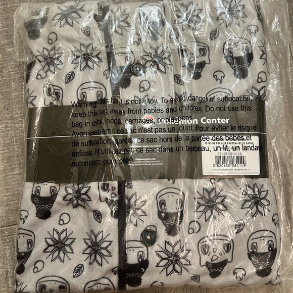 NWT Women’s Pokemon Flannel Pajama Set- size Xs - Picture 7 of 8